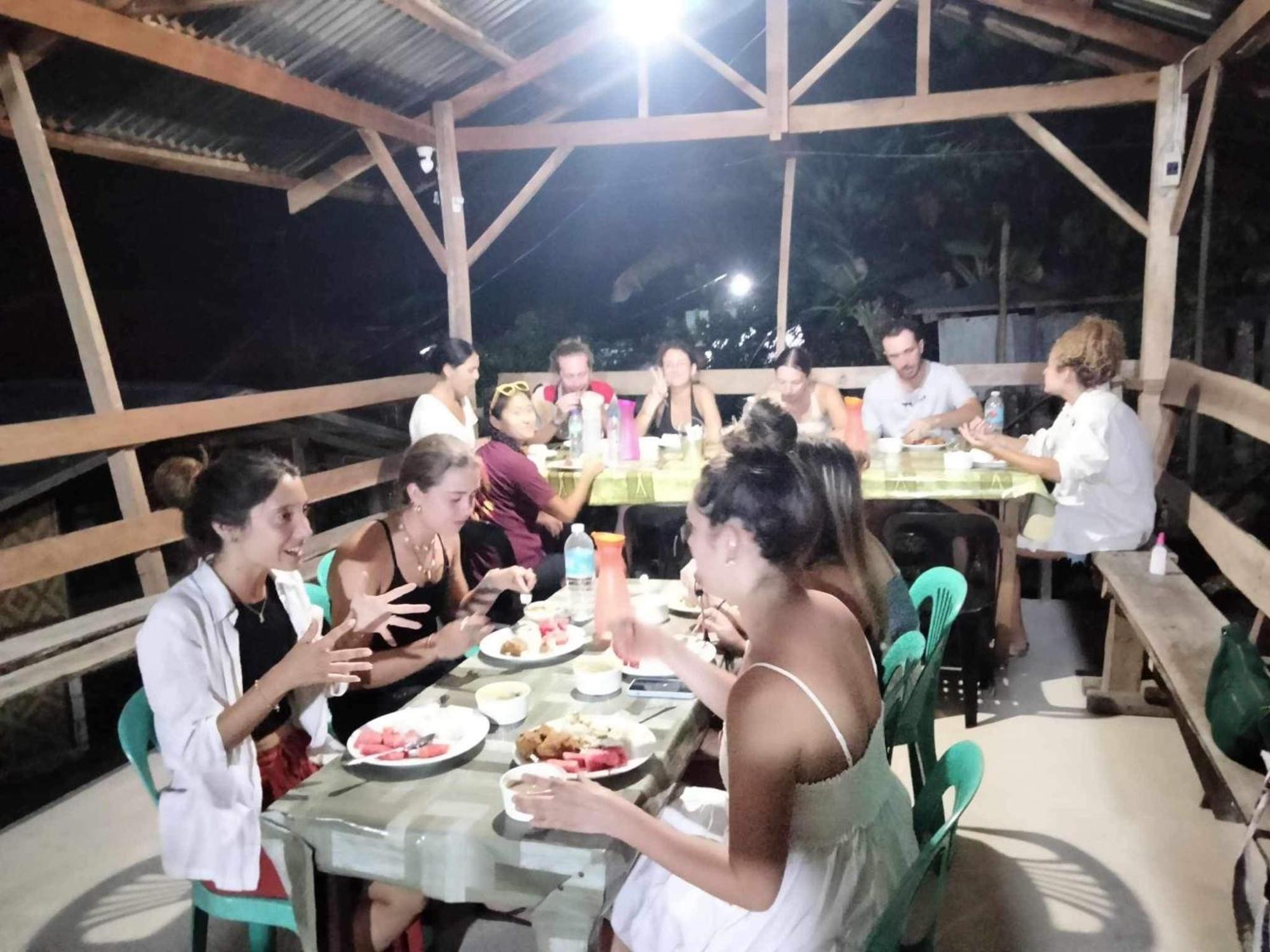 Roca'S Homestay Backpackers Chalet Batuan 외부 사진